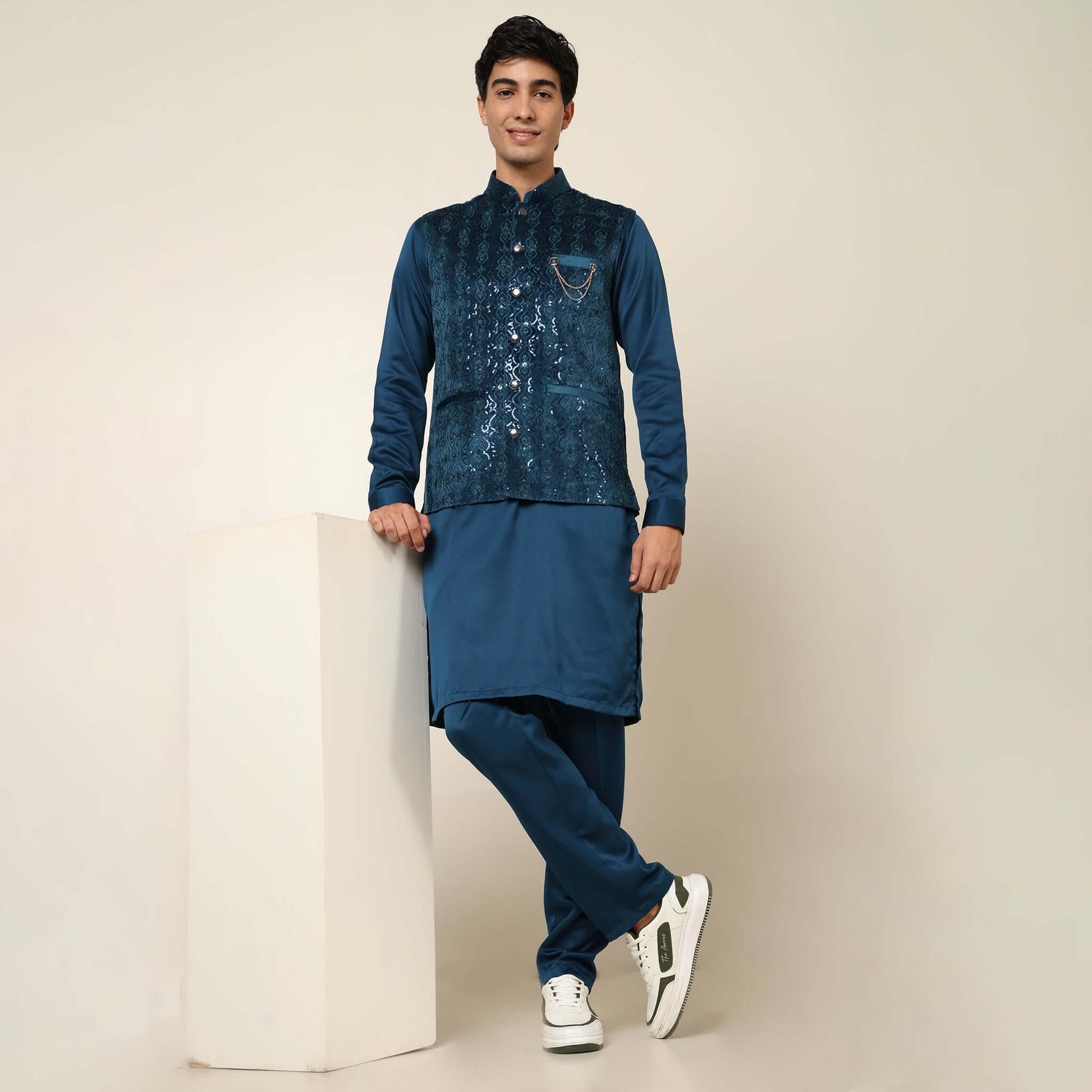Navy Blue kurta with nehru jacket for men which is made up of suede and has sequence embroidery on it. Shop this navy blue designer wedding kurta jacket set for male from Crease India website.