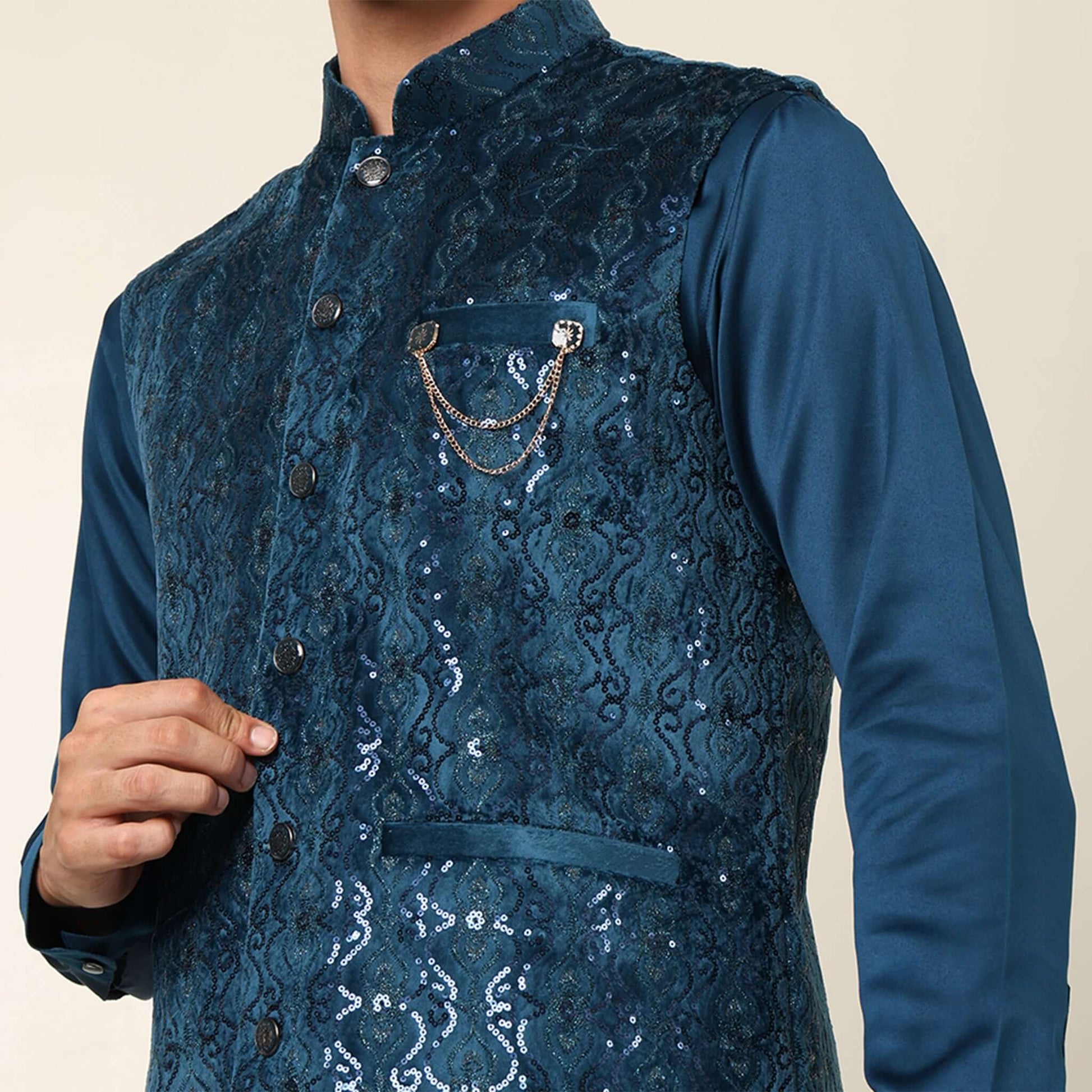 Navy Blue kurta with nehru jacket for men which is made up of suede and has sequence embroidery on it. Shop this navy blue designer wedding kurta jacket set for male from Crease India website.