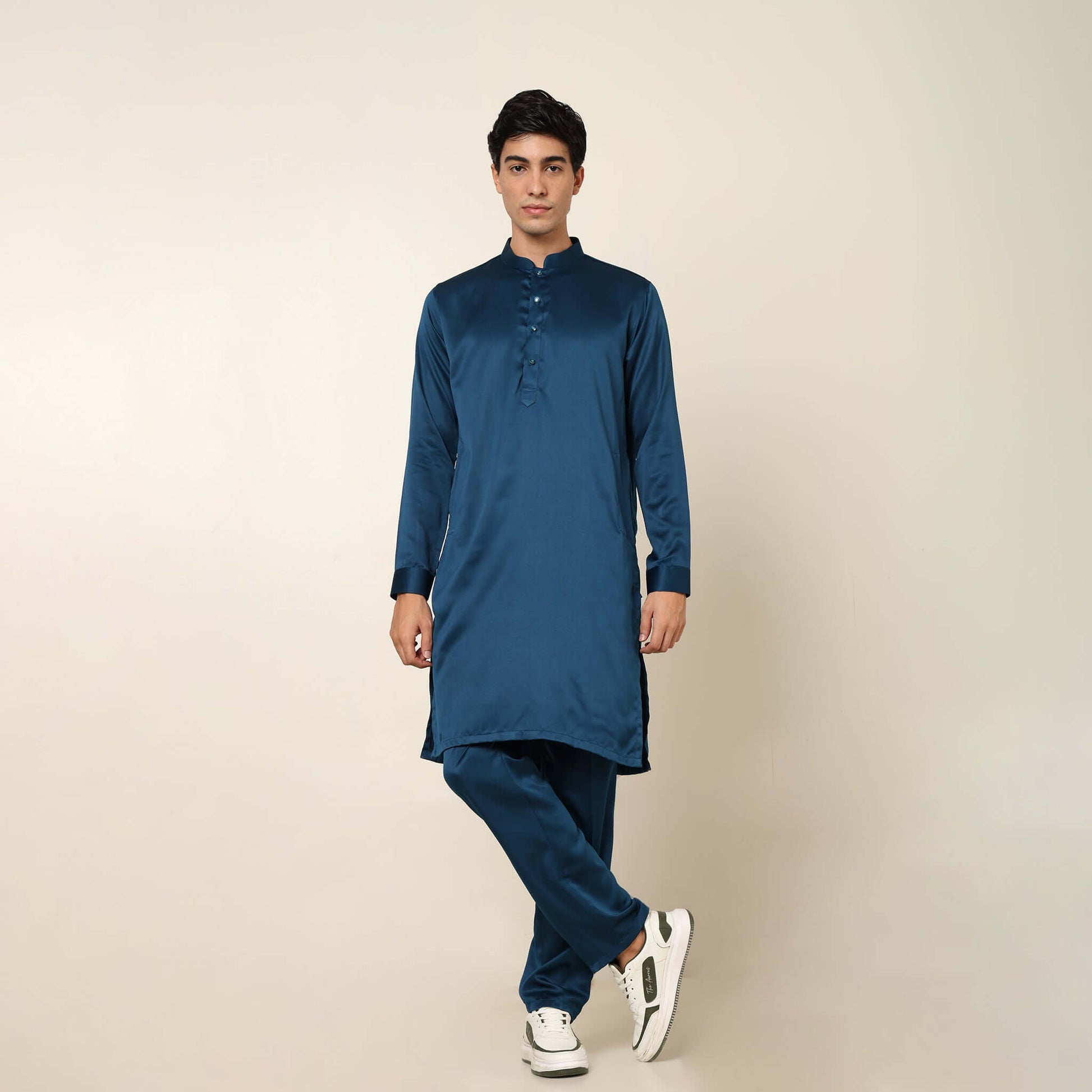 Navy Blue kurta with nehru jacket for men which is made up of suede and has sequence embroidery on it. Shop this navy blue designer wedding kurta jacket set for male from Crease India website.