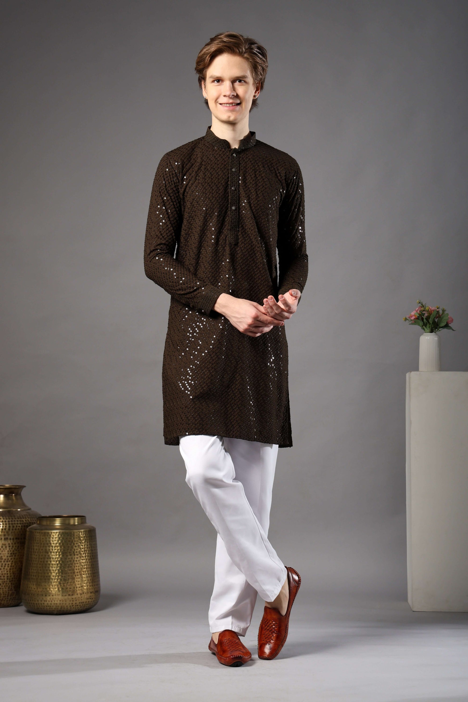 Mehendi Chikankari Sequin Kurta for Men by Crease India – best mens kurta for mehendi, sangeet, night weddings and festive events. Buy sequin embellished mens mehendi kurta online.