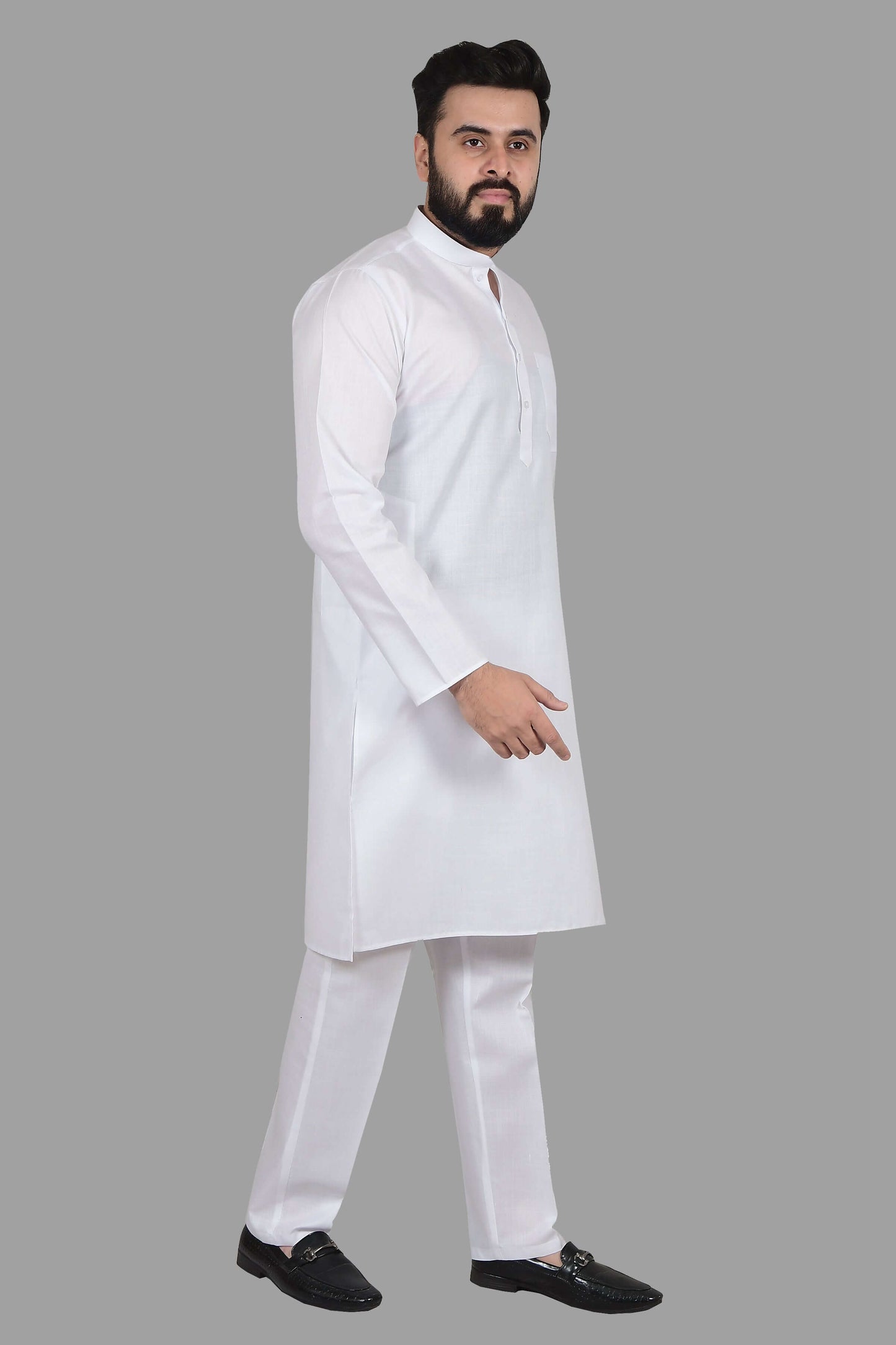 Solid White Plain kurta for Men which is made up of premium cotton is perfect for daily wear and wedding functions. Shop this solid white plain wedding cotton kurta for male from Crease India website.