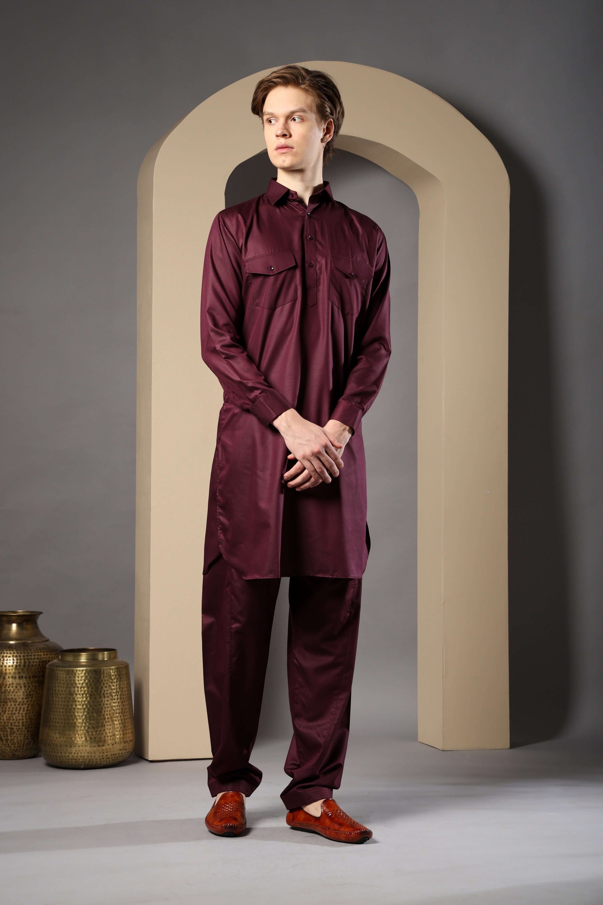 Wine Pathani Kurta for Men by Crease India – perfect men's pathani kurta for eid, friday prayers, dinner parties & even dailywear. Buy stylish men's wine pathani kurta online.