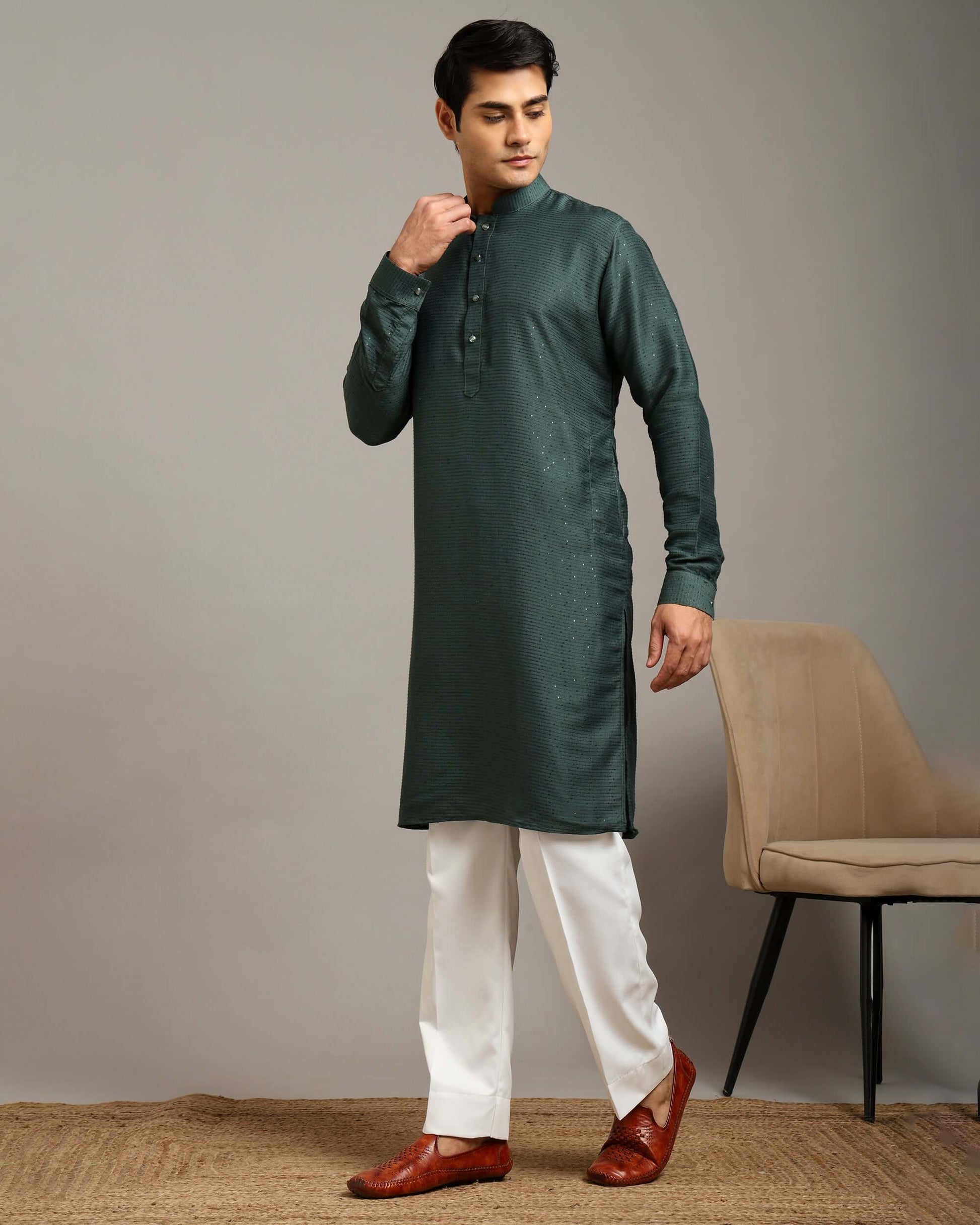 Crease India Pratha Sequin Embroidery Work Bottle Green Wedding Kurta for Men, perfect men’s kurta for Indian day wedding, religious ceremony, wedding reception and Indian cultural event, worldwide delivery available.