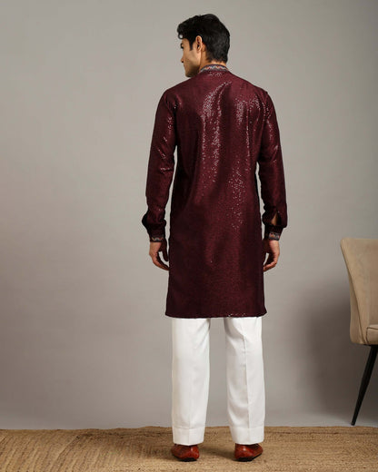 Crease India Zariya Sequin Embroidered Maroon Sangeet Kurta for Men, perfect men’s kurta for sangeet night, wedding reception, cocktail party and Indian cultural event, worldwide delivery available.