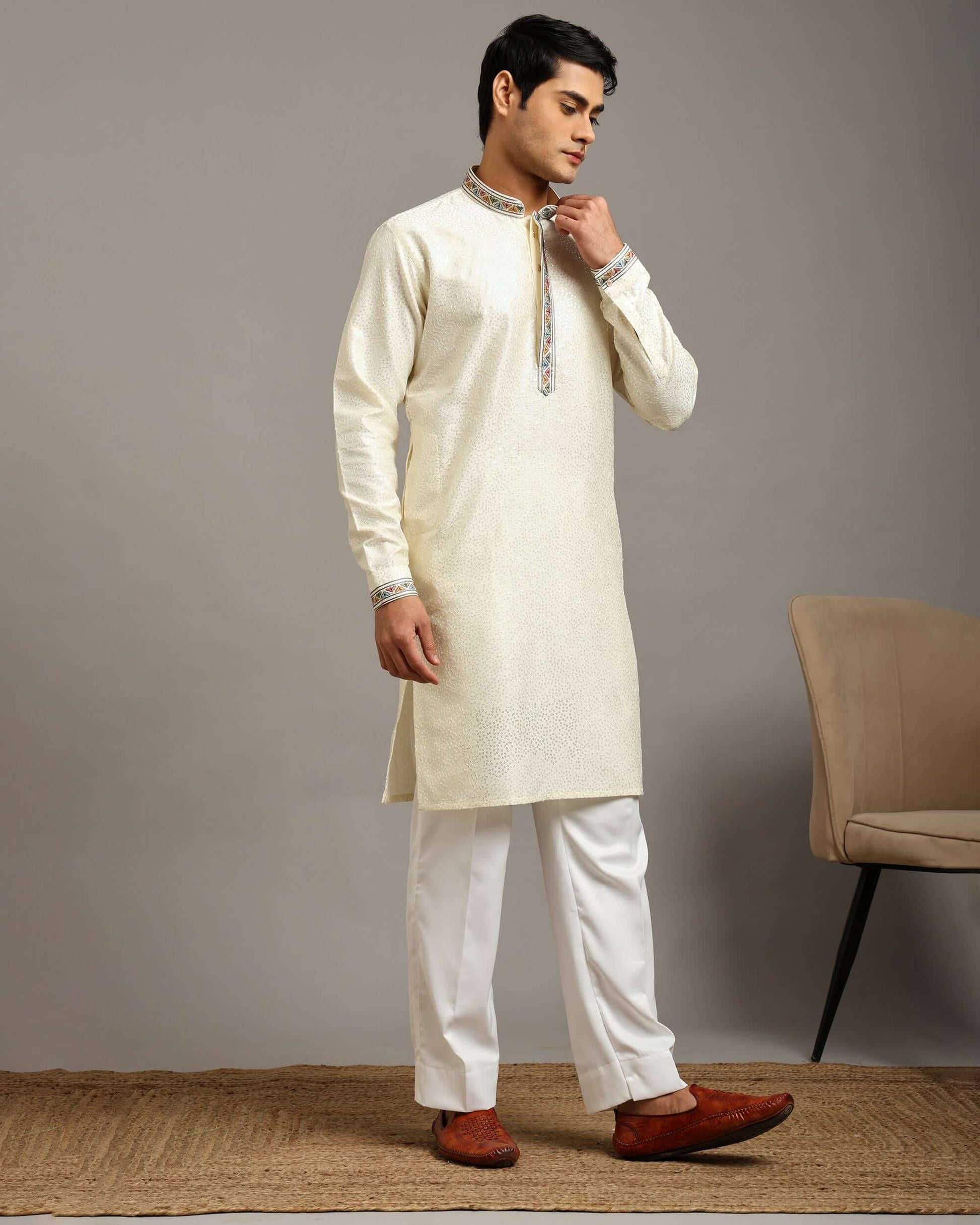Crease India Zariya Sequin Embroidered Ivory Engagement Kurta for Men, perfect men’s kurta for engagement ceremony, Indian day wedding, religious ceremony and Indian cultural event, worldwide delivery available.