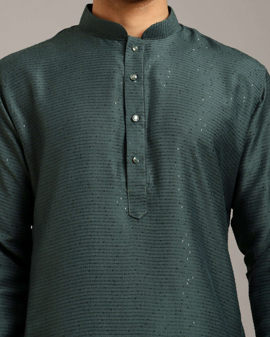 Crease India Pratha Sequin Embroidery Work Bottle Green Wedding Kurta for Men, perfect men’s kurta for Indian day wedding, religious ceremony, wedding reception and Indian cultural event, worldwide delivery available.