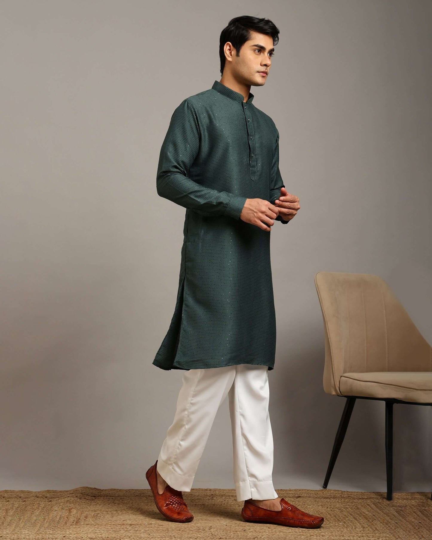 Crease India Pratha Sequin Embroidery Work Bottle Green Wedding Kurta for Men, perfect men’s kurta for Indian day wedding, religious ceremony, wedding reception and Indian cultural event, worldwide delivery available.