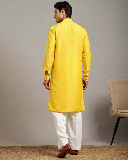 Crease India Pratha Sequin Embroidery Work Yellow Haldi Kurta for Men, perfect men’s kurta for haldi function, Indian day wedding, religious ceremony and Indian cultural event, worldwide delivery available.